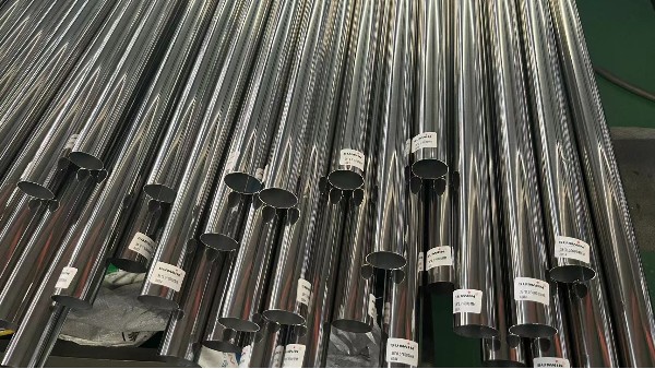 掌握304不銹鋼管材重量計(jì)算公式，輕松預(yù)估工程用材需求